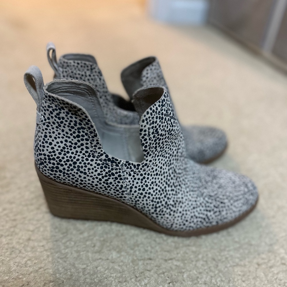 TOMS Kallie Wedge Bootie - Women's